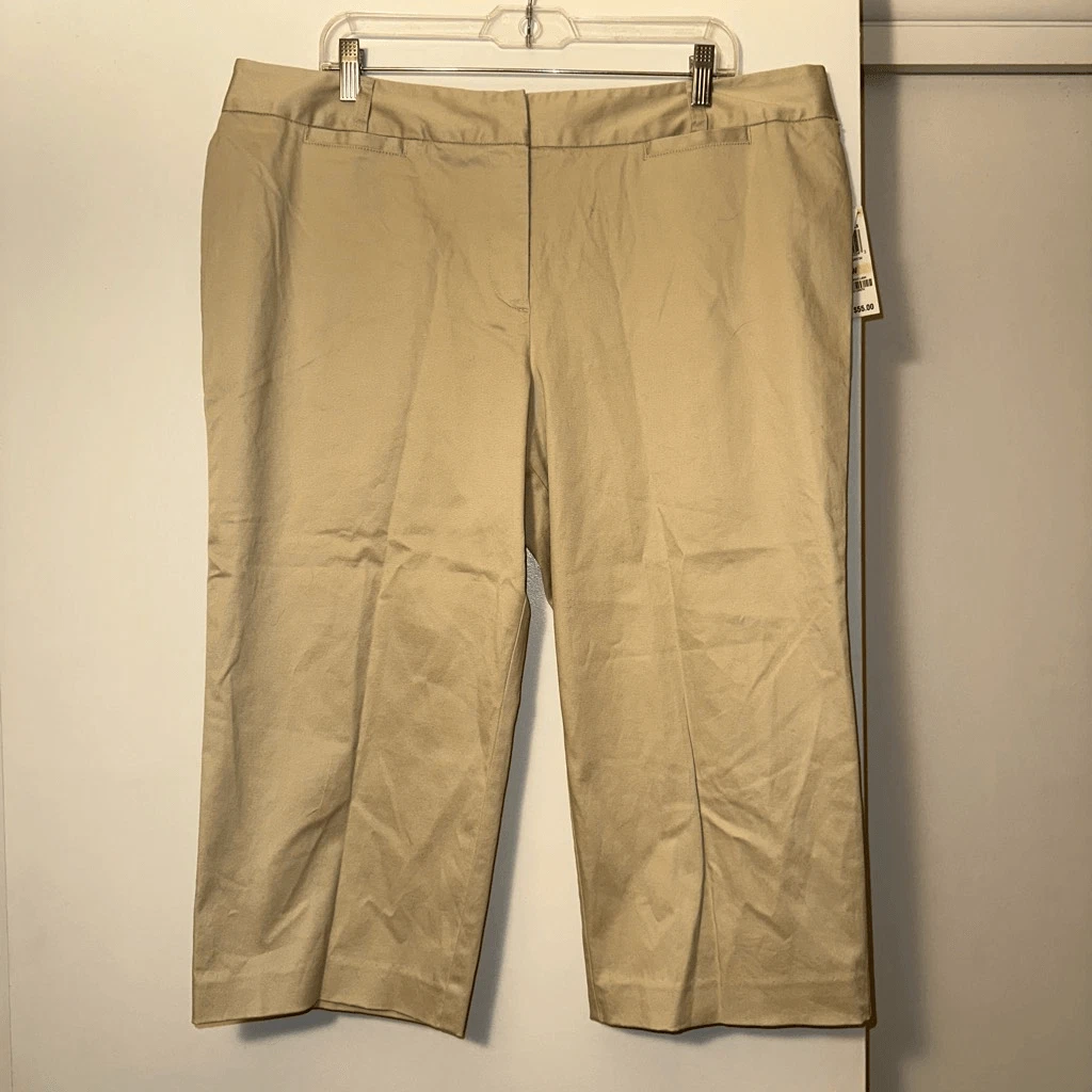 Charter Club Women’s Capri Pull On Pants Sand Tan Size 18W NWT
Opens in a new window or tab
