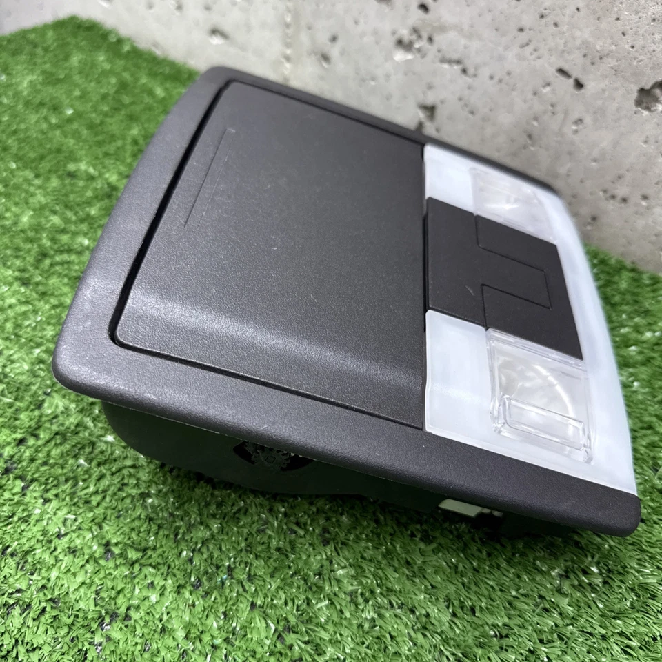 2013-2019 FORD TAURUS EXPLORER OVERHEAD CONSOLE DOME MAP LIGHT (W/O SUNROOF) - Image 3 of 4