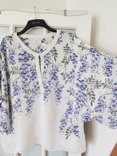 MONSOON chiffon short sleeve floral blouse oversized relaxed fit size 16-18 - Picture 5 of 15
