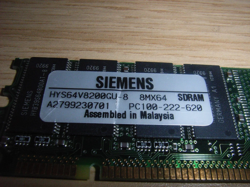 64 MB SD-RAM 168-pin 3,3V 8 Mx64 Arbeitsspeicher RAM Infineon /Siemens getest. - Bild 4 von 4