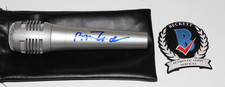 BETTE MIDLER LEGEND SINGER ACTRESS COMEDIAN SIGNED MICROPHONE BECKETT COA