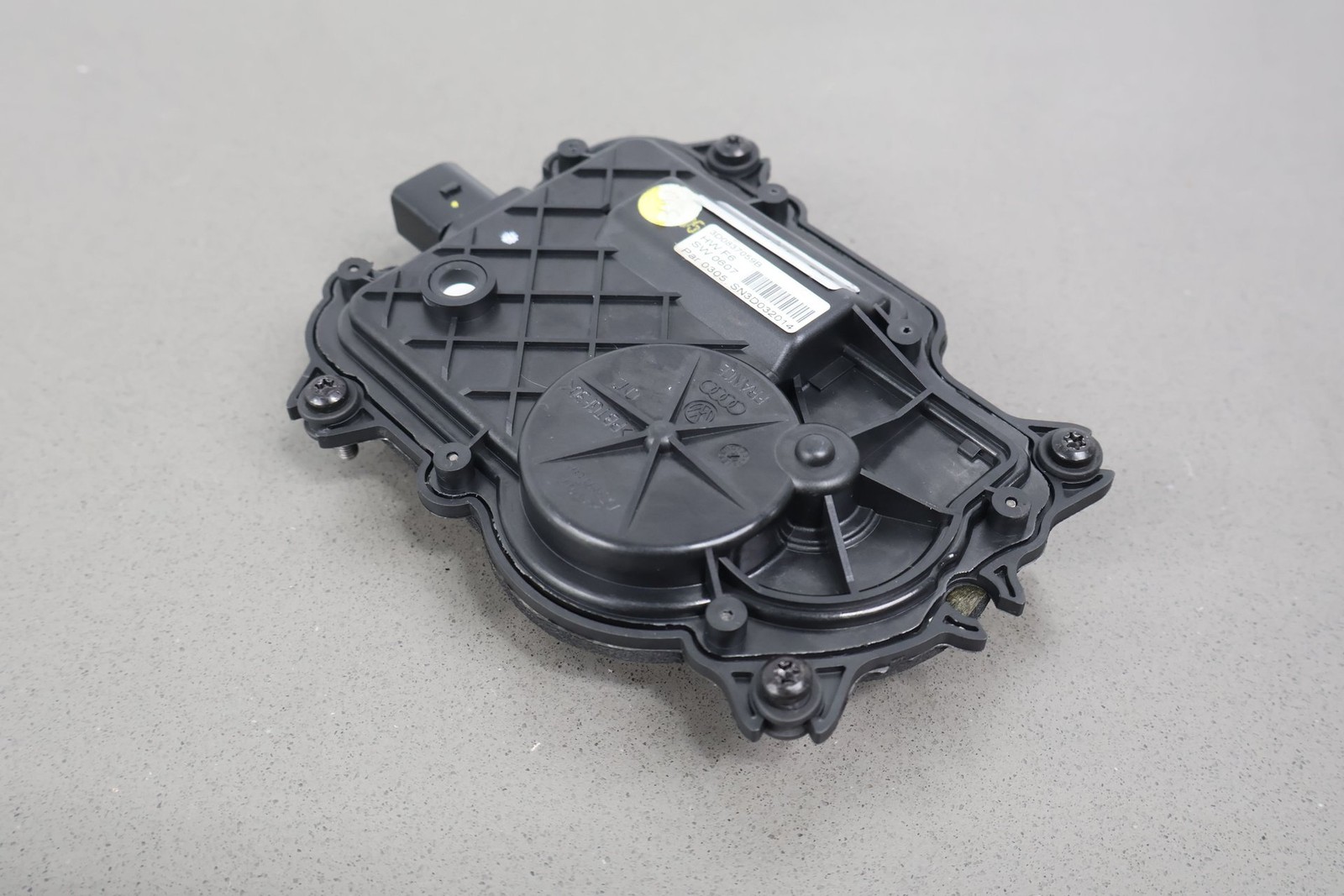 Bentley Continental Flying Spur 2006 Rear Left Door soft close actuator P/N 3D0837059B