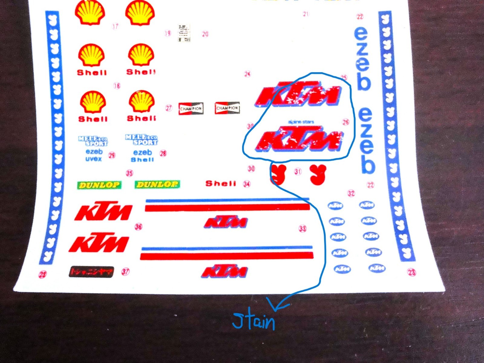 Foto 11 di 16