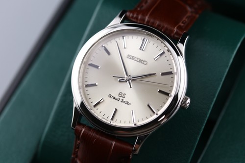 [MINT w/ Paper] Grand SEIKO GS 8J55-0A10 Quartz Silver Dial Men's Watch JAPAN