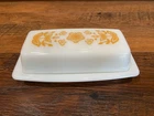 Vintage 1970’s Pyrex Butterfly Gold Design Butter Dish With Lid ** EXCELLENT **
