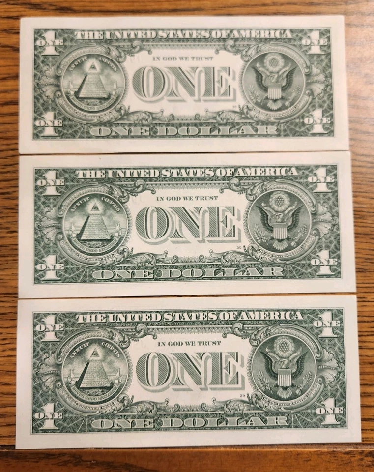 Lot of 12 Sequential Serial Number Series 2017 $1 Federal Reserve Notes #4077 - Image 3 of 4