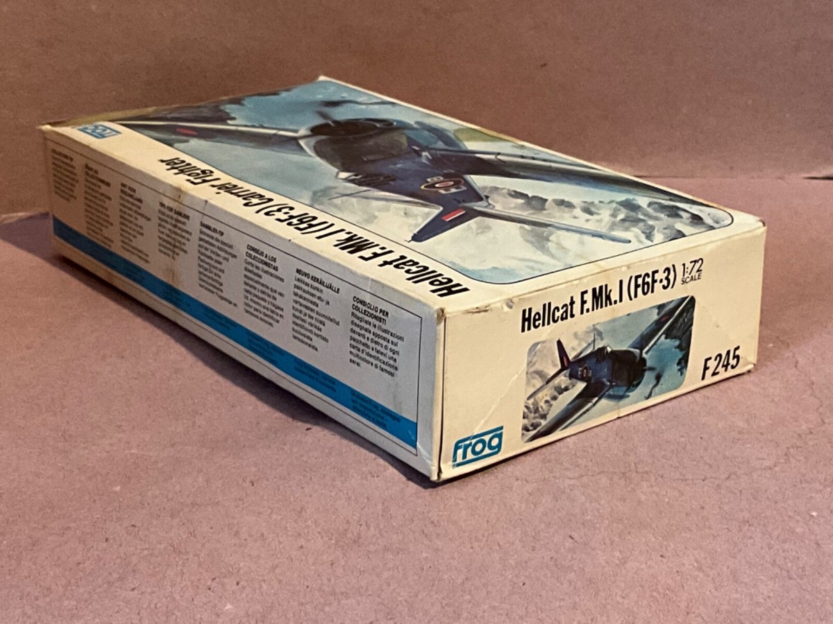 Frog 1:72 Hellcat F.Mk.I (F6F-3) Carrier, Vintage Model Kit F245