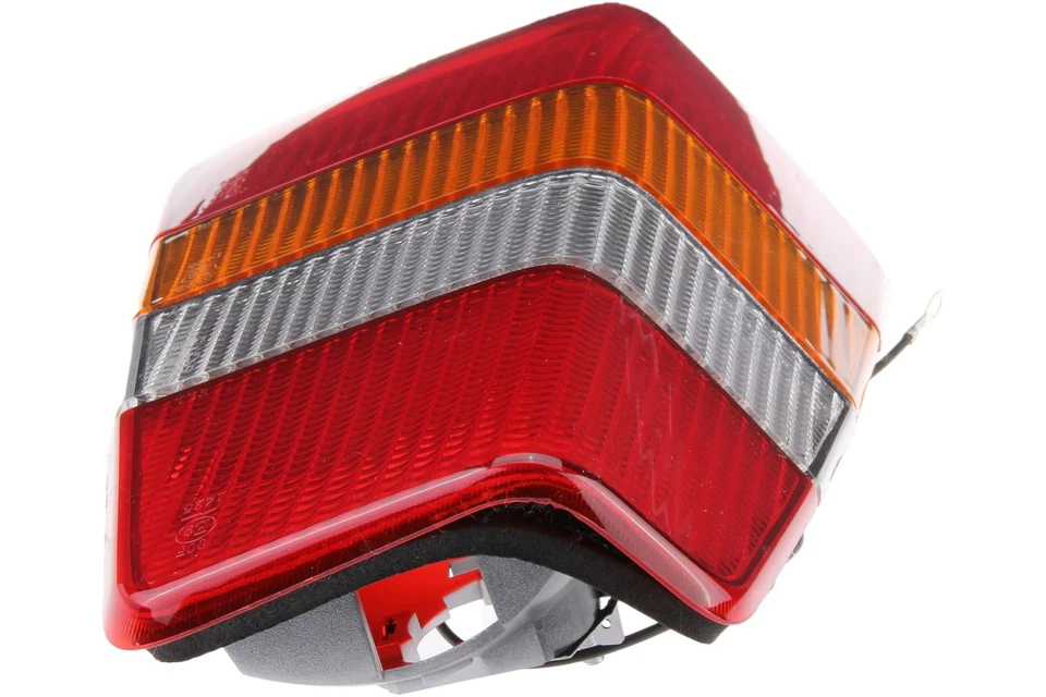 Левый задний фонарь URO для Volvo 245 1981-1989 годов выпуска - Изображение 4 из 4