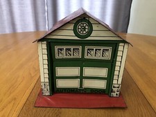 VINTAGE WALT REACH TOY BY COURTLAND TIN LITHO GARAGE USA MADE