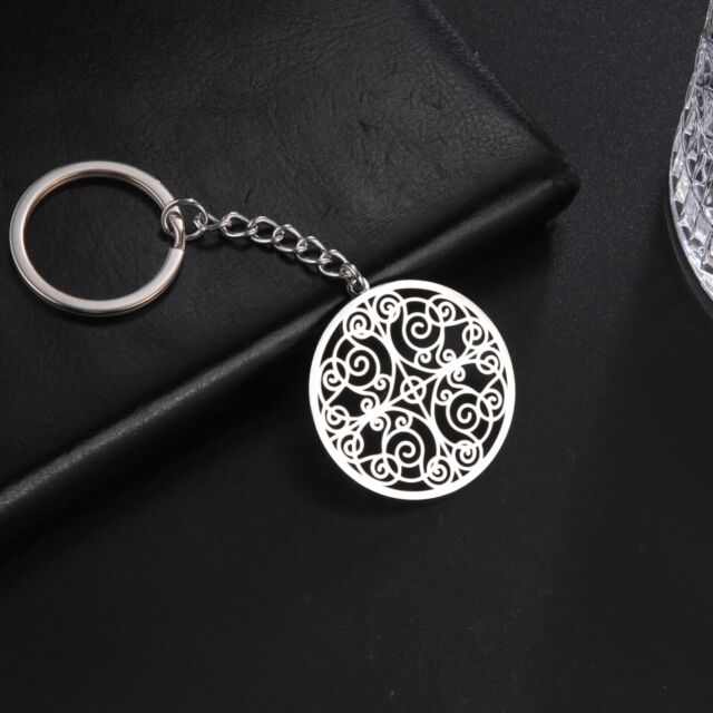 Fashion Geometric Keychain Curly Hollow Pattern Pendant Jewelry Gift For Men