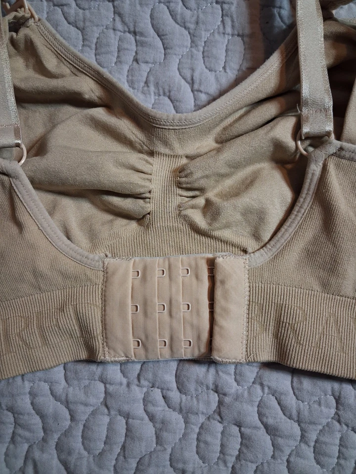 Sujetador de Enfermería/Bombeo Kindred Bravely Sublime Tostado Talla Mediana Correas Ajustables Foto 3 de 4