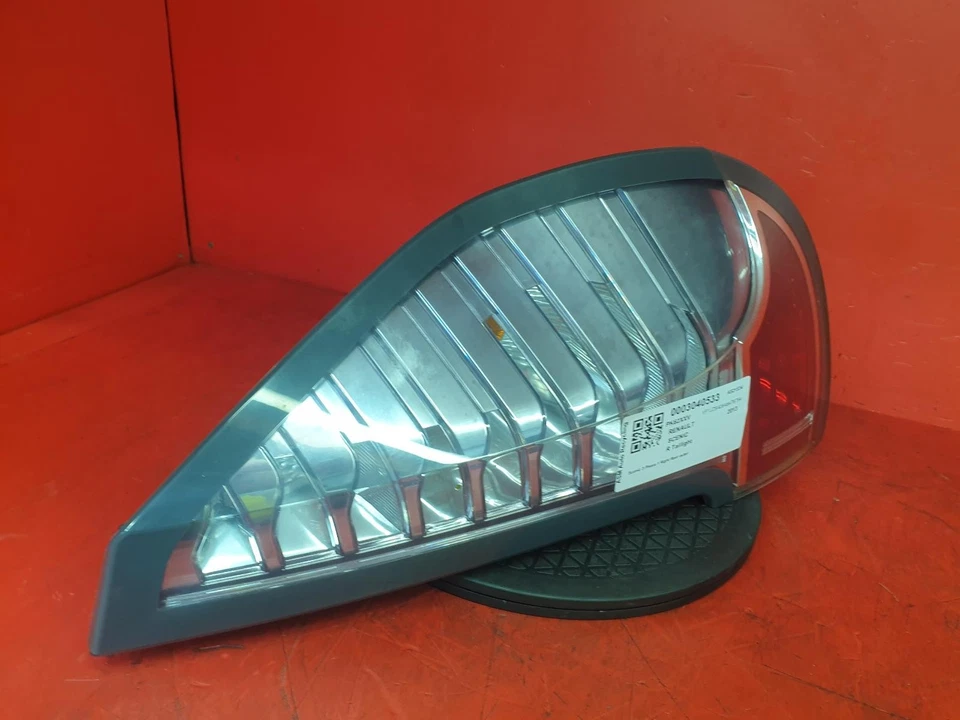 RENAULT SCENIC TAIL LIGHT DRIVER SIDE OFFSIDE RH 2013 5 DOOR  - Imagem 2 de 4