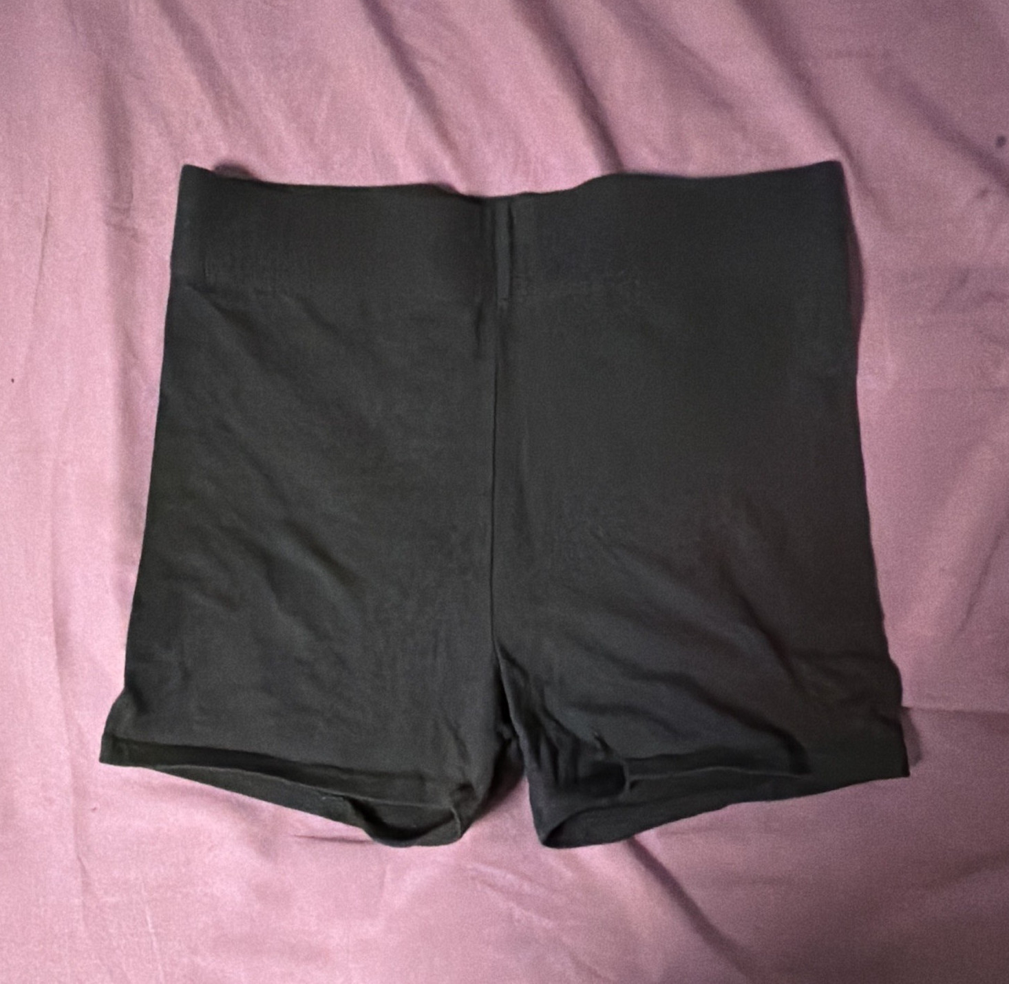 Forever 21 Women's Black Biker Shorts M High Rise Stretch