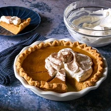 Pampered Chef Stone Pie Plate 