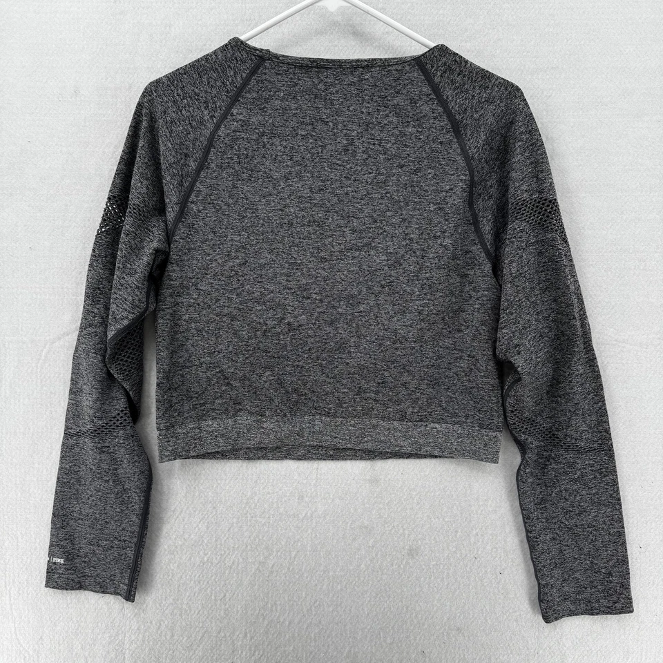 Camisa ROSA Chloe x Halle Para Mujer 2XL Gris Manga Larga Recorte Recortado Atlético Raglán Foto 2 de 4