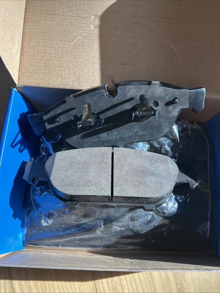 Juego de pastillas de freno delanteras premium de cerámica con herrajes para Audi A6 A7 A8 Quattro Foto 4 de 4