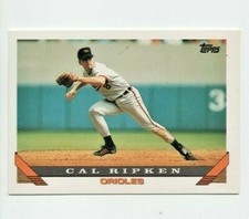 1993 Topps Baltimore Orioles Baseball Card #300 Cal Ripken