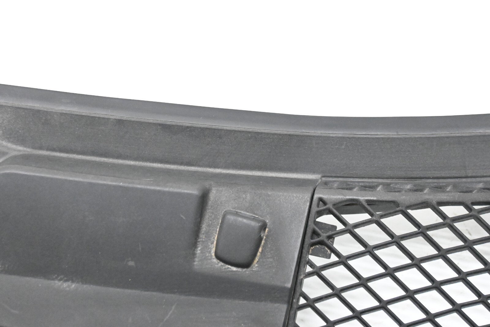 ⭐ 03-12 Maserati Quattroporte Front Windshield Wiper Cowl Panel Trim 31k Oem