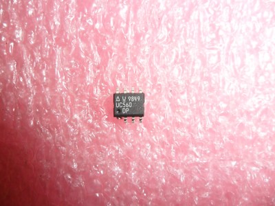 UC560DP IC TERMINATOR SCSI 8 PIN SOIC UNITRODE (LOT OF 2)