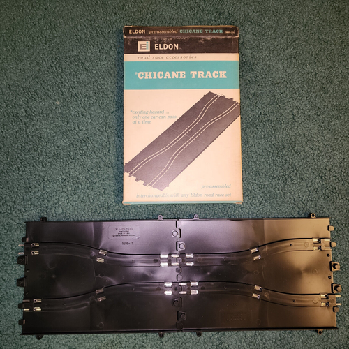 NUEVO EN CAJA Vintage ELDON Escala 1/32 CHICANE Squeeze Track Tracks 1962 ELDON - Imagen 2 de 4