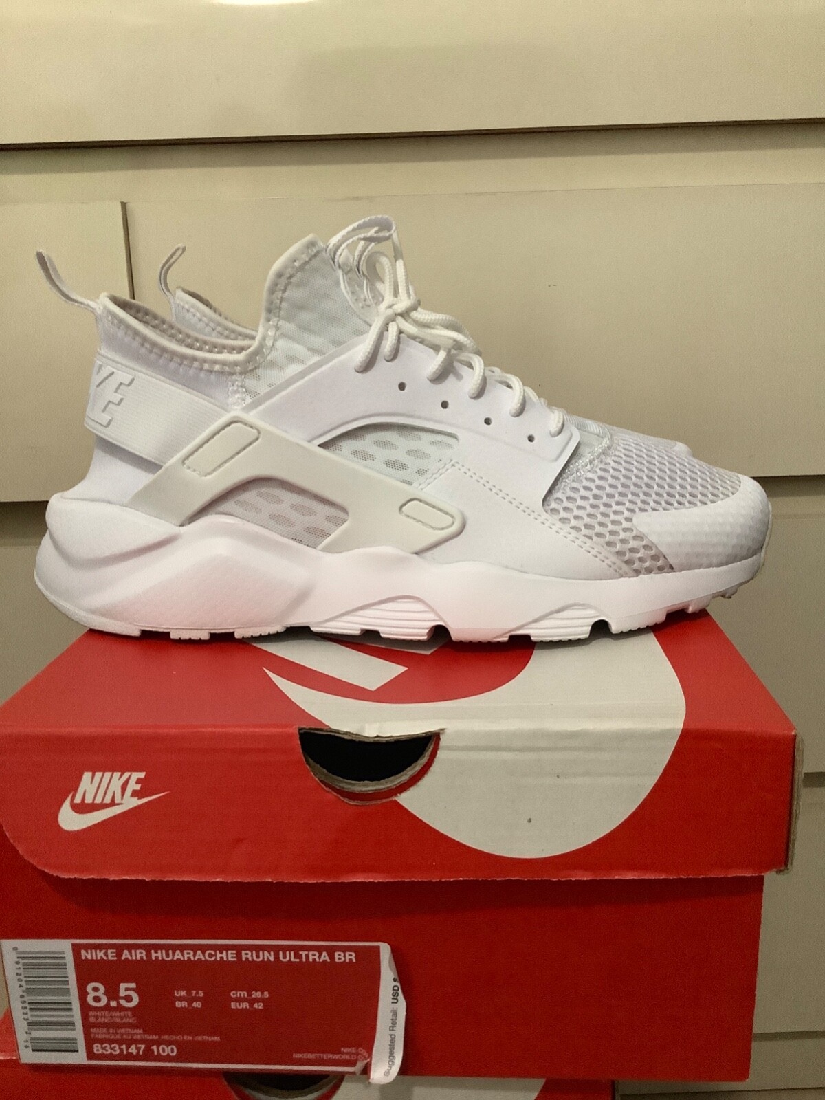 nike huarache white size 8