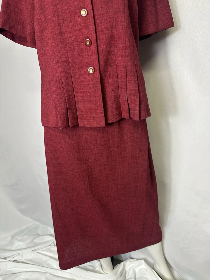 TERNO SAIA VINTAGE DANNY & NICOLE DESLUMBRANTE MARROM TAMANHO 12 - Imagem 3 de 4