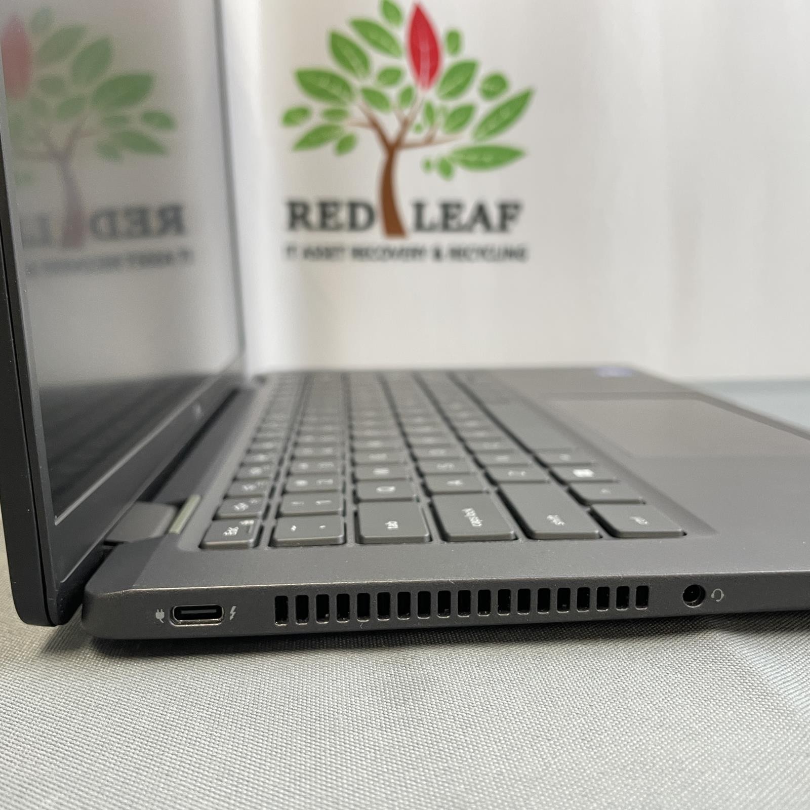 Dell Latitude 7430, 14-Inch Laptop, with Intel Core i7-1255U, None NVMe (Non-Volatile Memory Express), Windows 11 Pro