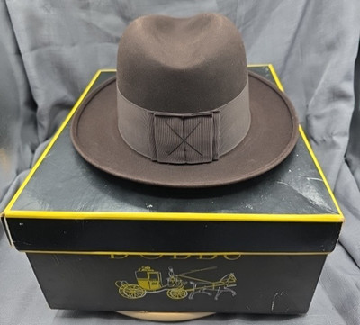 Men Hat brown fedora from Dobbs New York, Size 7 