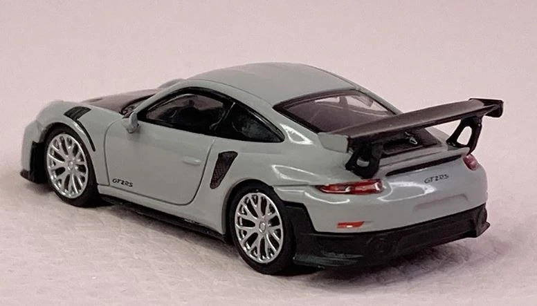 MINICHAMPS, PORSCHE 911 GT2 RS 2018 Grigio con cofano in carbonio, 1/87,  MNC... - Immagine 2 di 2