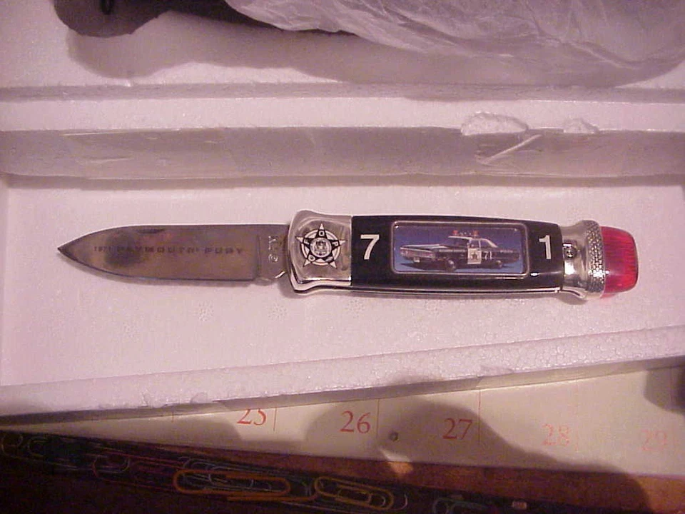 Cuchillo de coleccionista Police Franklin Mint 1971 Plymouth Fury hoja única con caja bolsa Foto 2 de 4