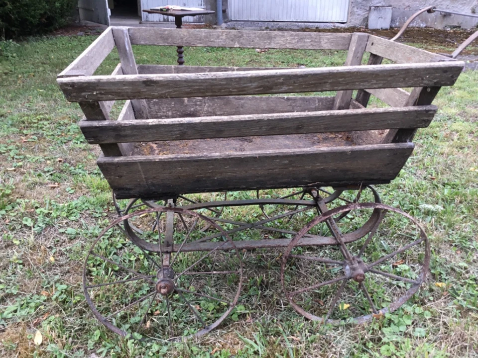 Véritable landau ancien en bois roues en fer déco jardin 🪴XIXeme - Photo 4/4