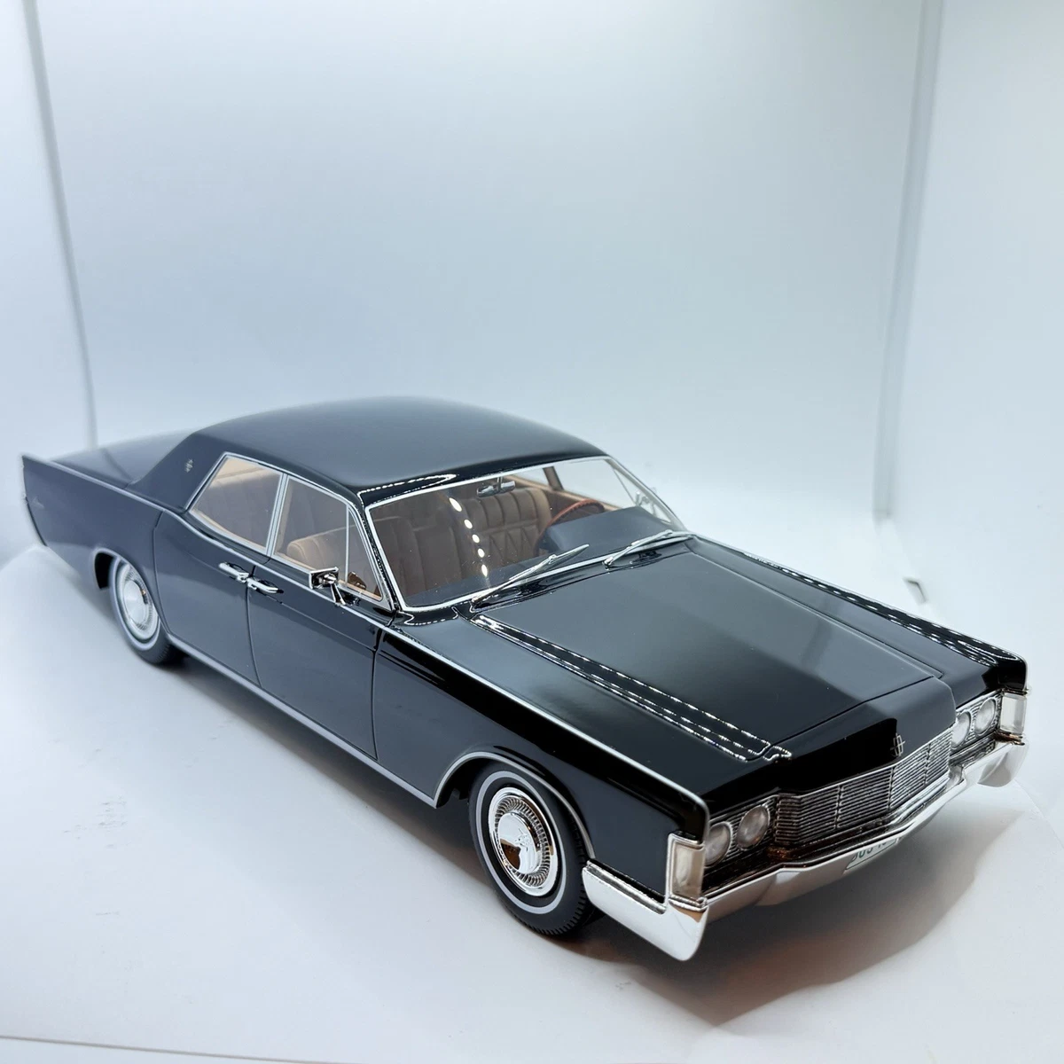 BOS Lincoln 1:18 Scale Diecast & Toy Vehicles for sale - eBay