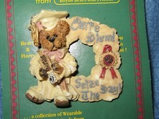 BOYDS RESIN PIN - BEARWEAR - BAILEY...CARPE DIEM