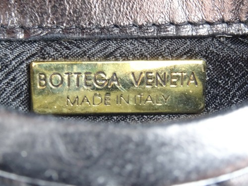BOTTEGA VENETA BLACK LEATHER INTRECCIATO OBLIQUE CROSSBODY PURSE BAG NEW w/ TAG - Picture 8 of 10