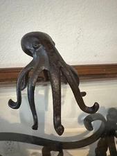 Cast Iron Octopus Phone Holder For Desk Home Decor Collectible