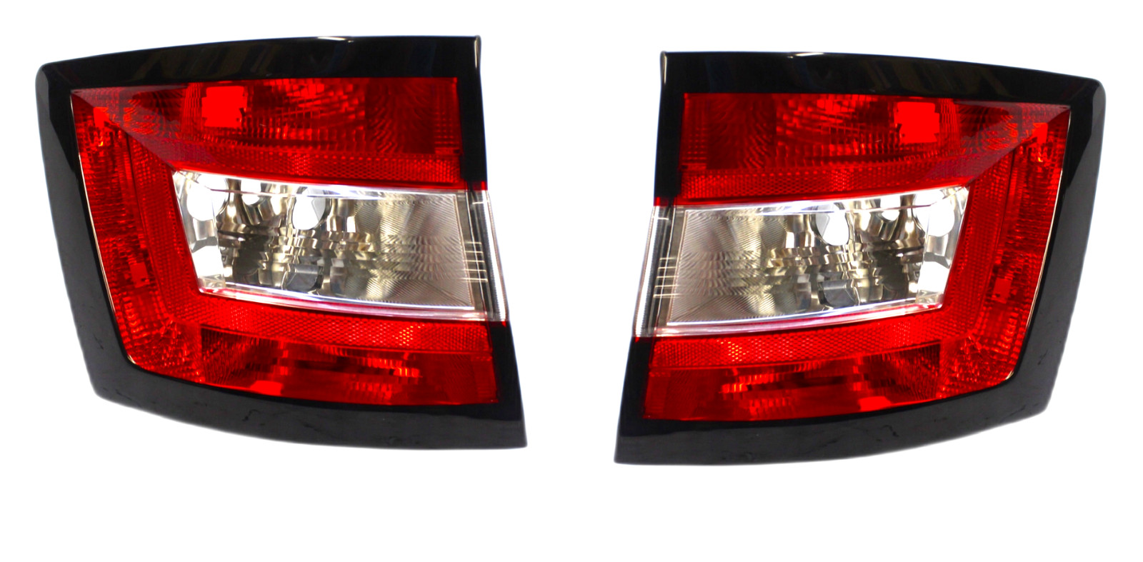 Feu arriere gauche droite Skoda Fabia III Break pour remplacer phare casse
