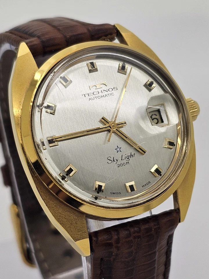 RELOJ TECHNOS SKY LIGHT 36MM AUTOMÁTICO CAL 2622 TONO DORADO Foto 3 de 4