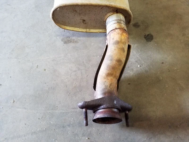 SILENCIADOR DE ESCAPE 4,3 L COMPATIBLE CON 90 91 92 93 94 CHEVROLET S10 BLAZER  Foto 2 de 4