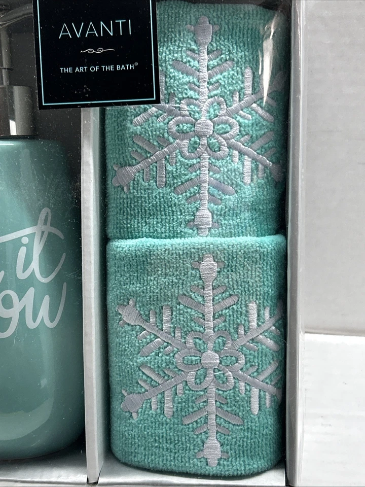 Avanti 3 Piece Bathroom Set - Let It Snow - Lotion Pump, Finger Towels - New - Image 3 of 4