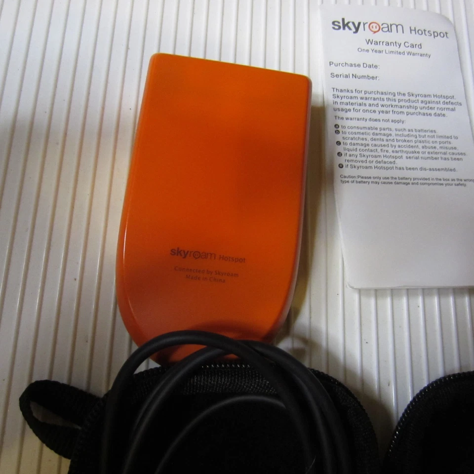 Skyroam Global Personal Wifi Hotspot Brand New Unused W CASE AND CORD - Image 3 of 3