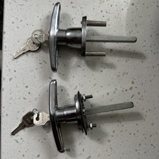 Garage Door Locking T Handles w/2 Keys