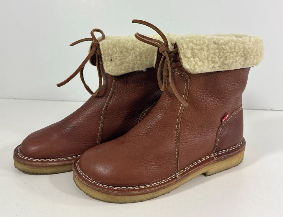 Botas femininas Duckfeet Arhus Shearling forradas de couro UE 38 EUA 7.5 8 marrom crepe - Imagem 2 de 4