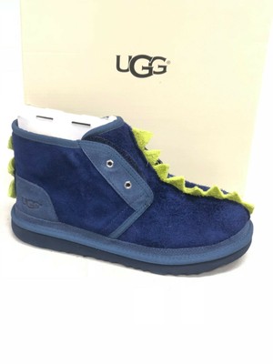 extra wide black sandals