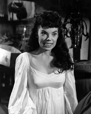 The Brides Of Dracula Andree Melly As Gina  8x10 Picture Celebrity Print