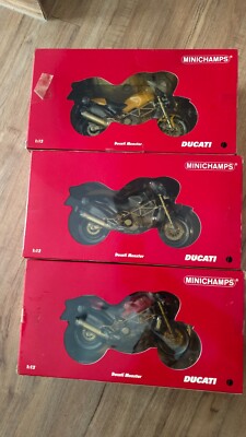 特価 MINICHAMPS (1/12) ドゥカティ MONSTER 1/12 Ducati Monster x 3 Red, Yellow, Black Minichamps new factory
