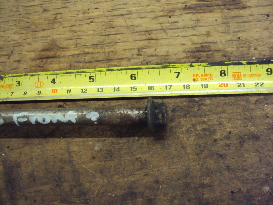 HONDA CUB C90 C70 C50 ? MOTORBIKE FRONT WHEEL SPINDLE AXEL SHAFT SPACER