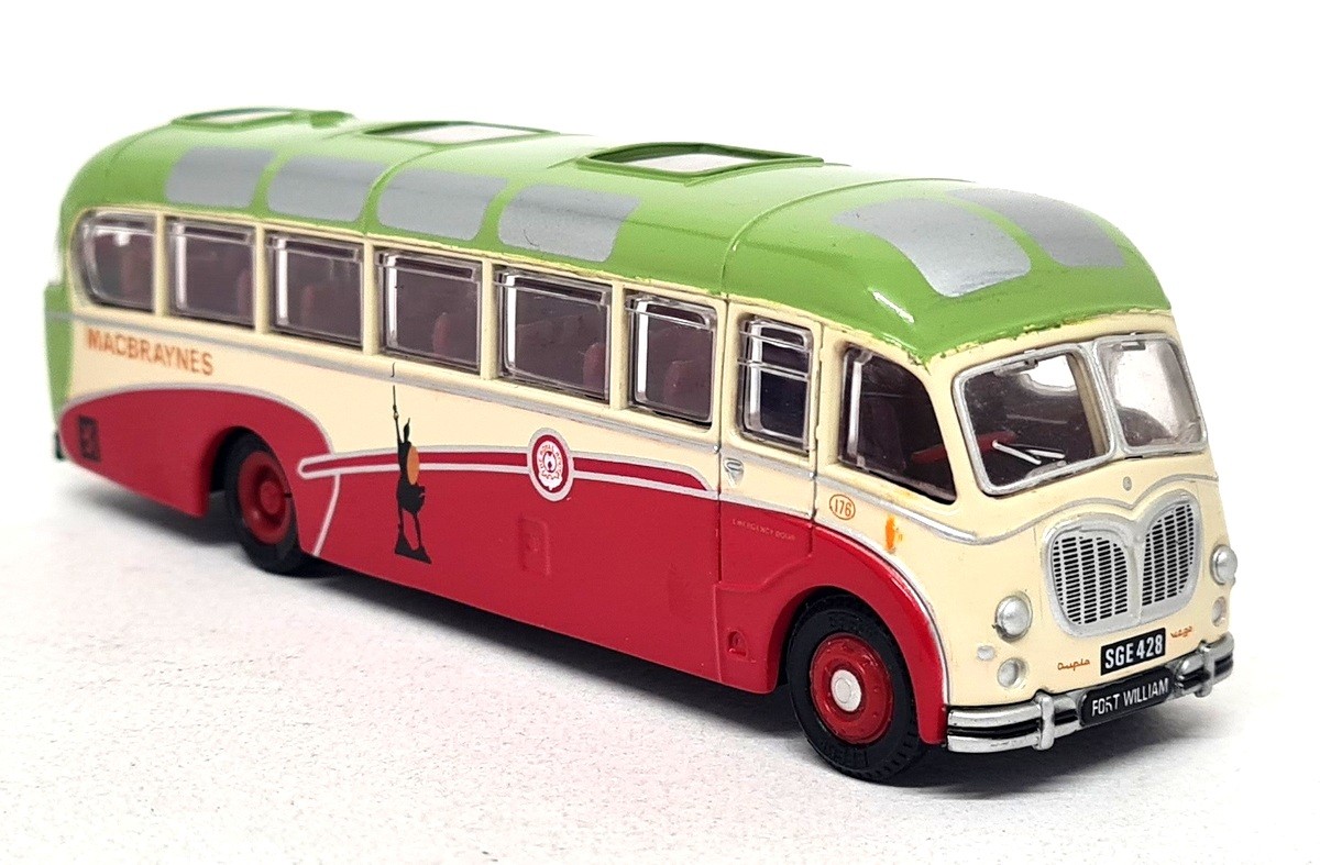 EFE 1/76 Bedford Duple Vega Macbraynes 18708 Diecast Scale Model Bus