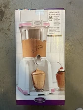 Nostalgia 32-Ounce Retro Slush Drink Maker