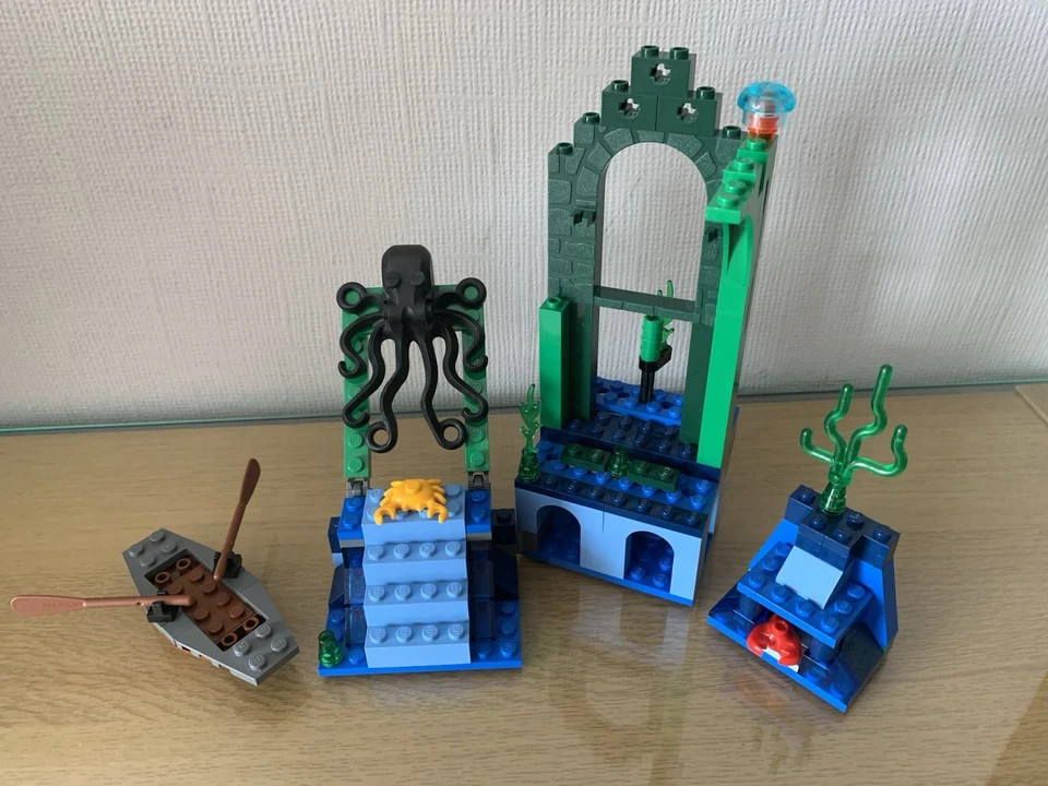 LEGO Harry Potter 4762 Rescue from the Merpeople, photo 2 of 5