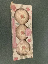 Potter and Moore BOX-ROSE FINE SOAP 3.5 OUNCE 3 Soaps Wrapped Box Has Damage